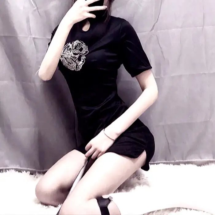 远方的狗吠声